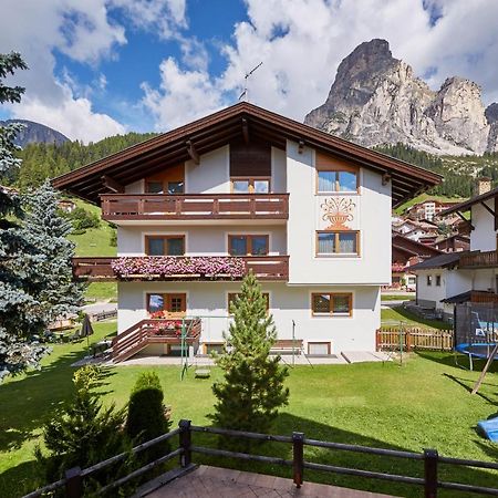 La Ciano Bed and Breakfast Corvara Exteriör bild